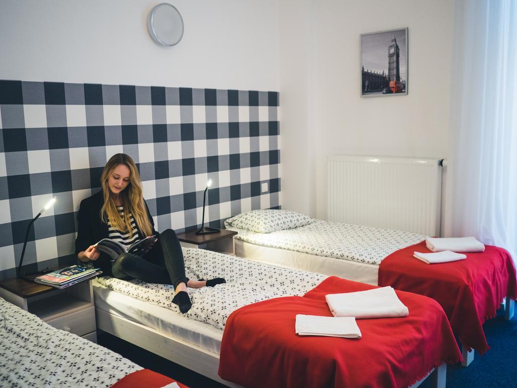 Hostel Ll20 Warszawa Zewnętrze zdjęcie