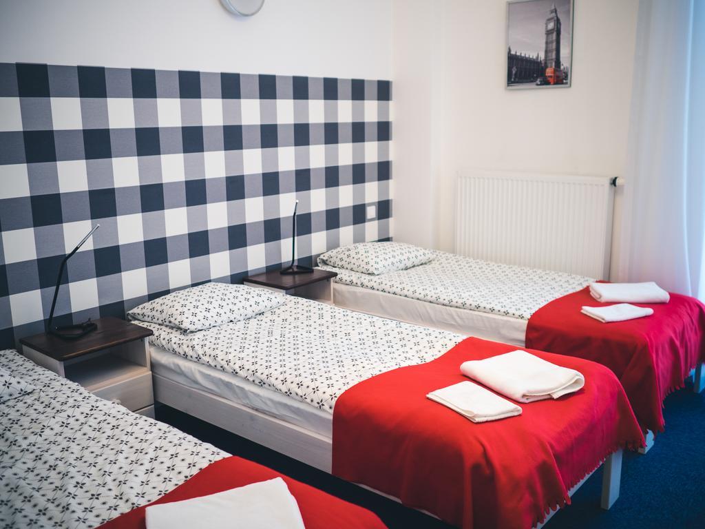 Hostel Ll20 Warszawa Zewnętrze zdjęcie